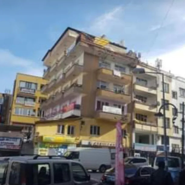 AKSARAY MERKEZ ERAS İŞ MERKEZİ YANİ ARAKAT 4+1 SATİLİ DAİREK