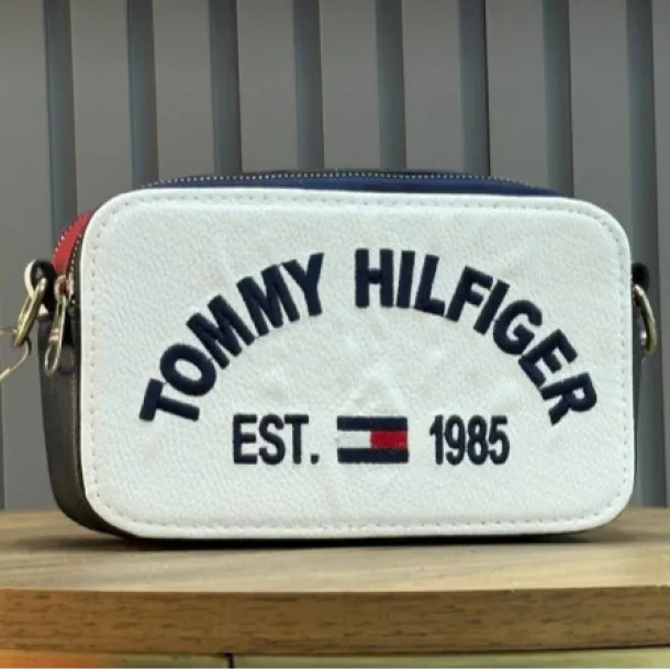 Tommy Hilfiger Kadın Çantası